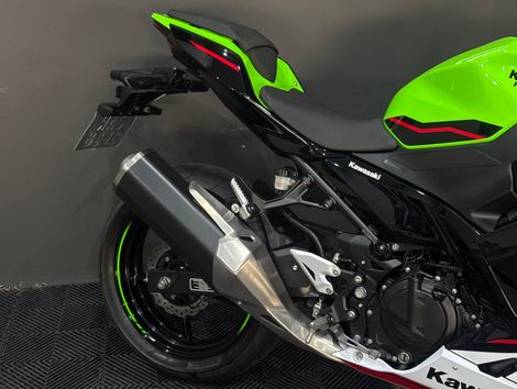 KAWASAKI NINJA 400