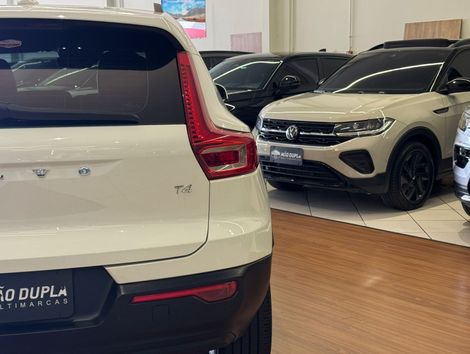 Volvo XC 40 T-4 2.0 190cv FWD
