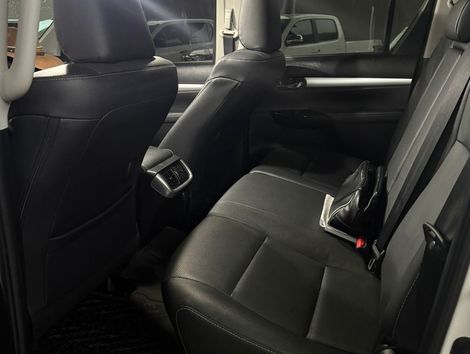Toyota Hilux CD SRX 4x4 2.8 TDI 16V Diesel Aut.