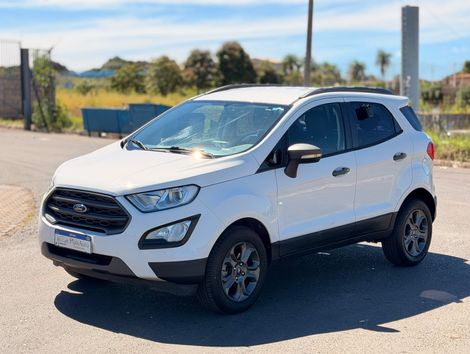 Ford EcoSport FREESTYLE 1.5 12V Flex 5p Mec.