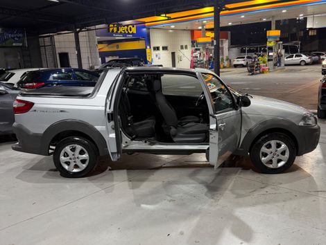 Fiat Strada Freedom 1.4 Flex 8V CD