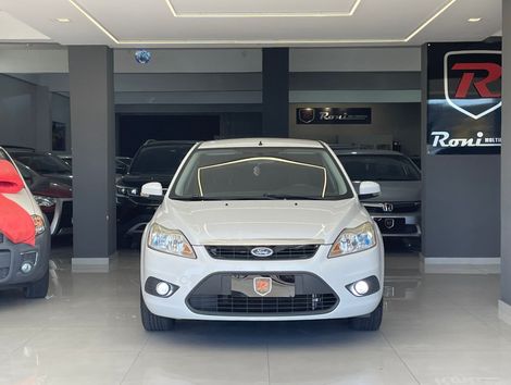 Ford Focus 1.6 S/SE/SE Plus Flex 8V/16V  5p
