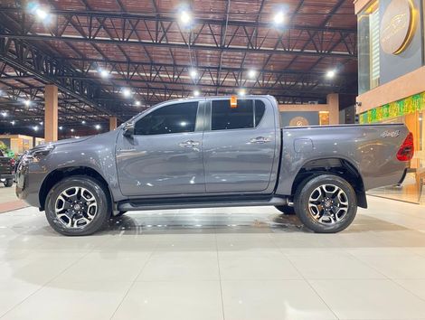 Toyota Hilux CD SRV 4x4 2.8 TDI Diesel Aut.