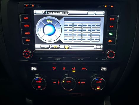 VolksWagen JETTA Comfortline 2.0 T.Flex 8V 4p Tipt.
