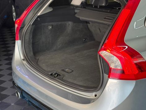 Volvo V60 T-5 R-DESIGN 2.0 5p