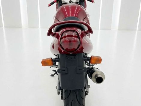 SUZUKI GSX 750 F