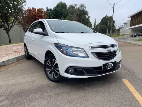 Chevrolet ONIX HATCH LTZ 1.4 8V FlexPower 5p Mec.