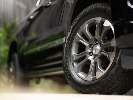 Chevrolet Silverado High Country 5.3 V8 AWD Aut.