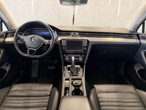 VolksWagen Passat Highline 2.0 TSI 220cv Tip.