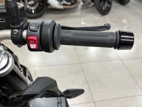 BMW F 900 R Sport Plus