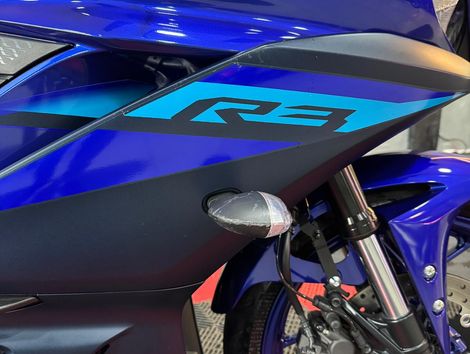 YAMAHA YZF R-3 321/ABS