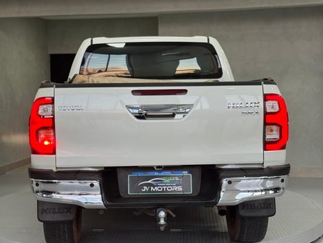 Toyota Hilux CD SRX 4x4 2.8 TDI 16V Diesel Aut.