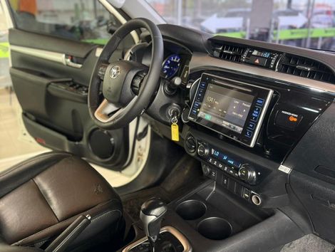 Toyota Hilux CD SRV 4x4 2.7 Flex 16V Aut.