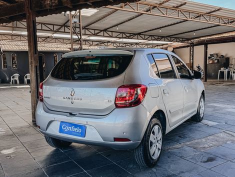 Renault SANDERO Expression Hi-Power 1.6 8V 5p