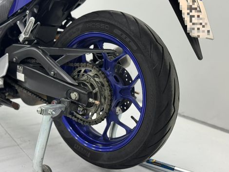 YAMAHA YZF R-3 321/ABS