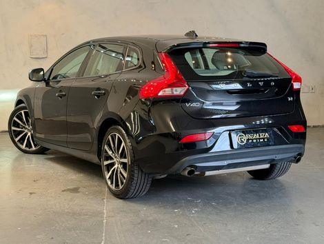 Volvo V40 T-4 MOMENTUM 2.0 Aut.