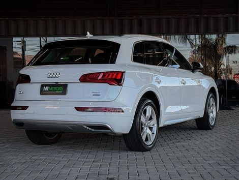 Audi Q5 Ambiente 2.0 TFSI Quattro S tronic