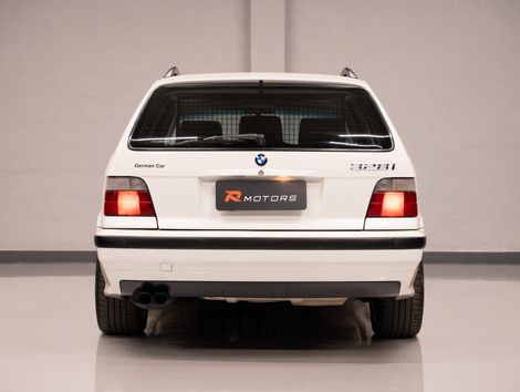BMW 328i Touring/Sport