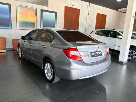 Honda Civic Sedan LXS 1.8/1.8 Flex 16V Aut. 4p