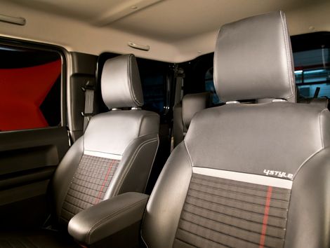 Suzuki Jimny Sierra 4STYLE ALLGRIP 1.5 16V Aut.