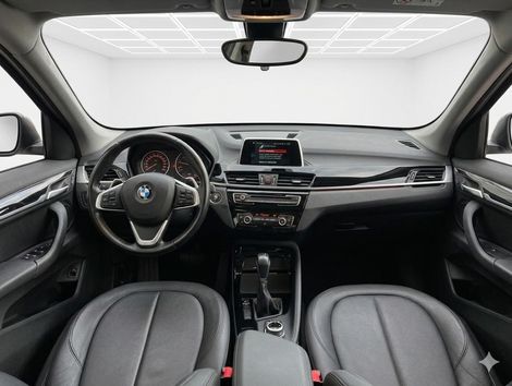 BMW X1 SDRIVE 20i X-Line 2.0 TB Active Flex