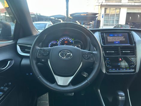 Toyota YARIS XLS Connect 1.5 Flex 16V 5p Aut.