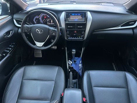 Toyota YARIS XLS Connect 1.5 Flex 16V 5p Aut.