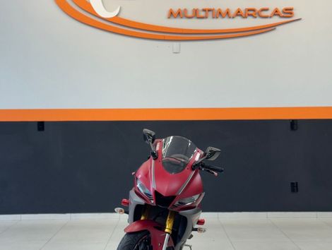 YAMAHA YZF R-3 321/ABS