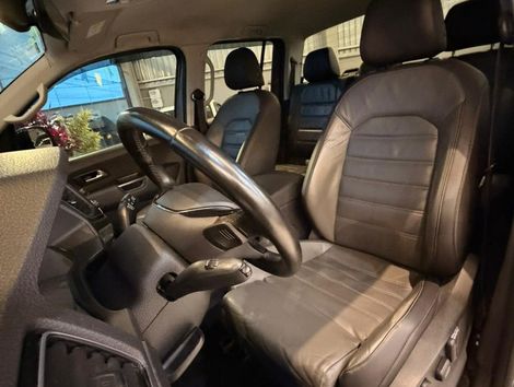 VolksWagen AMAROK Highline CD 3.0 4x4 TB Dies. Aut.