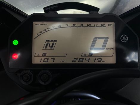 YAMAHA YZF R-3 321/ABS