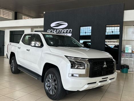 Mitsubishi Triton HPE-S 2.4 CD 4x4 TB Diesel Aut.