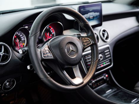 Mercedes GLA 200 Enduro 1.6 TB 16V Flex Aut.
