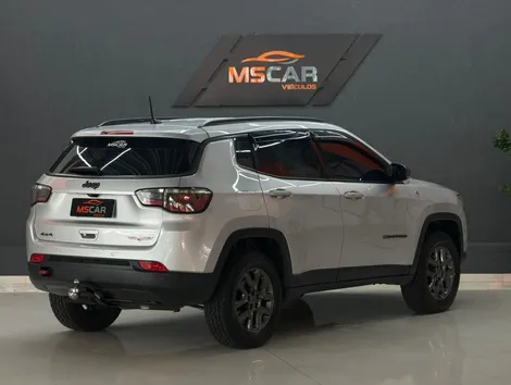 Jeep Compass Trailhawk 2.0 4X4 Dies 16V Automático - foto 4