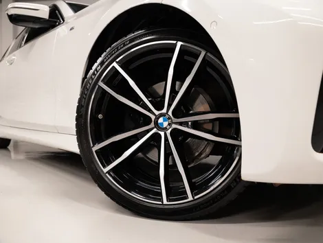 BMW 320i Active Flex - foto 6