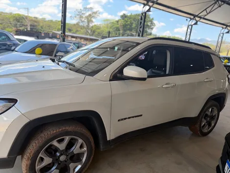 Jeep Compass Longitude 2.0 4X4 Dies 16V Automático - foto 3