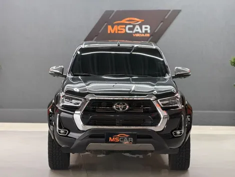 Toyota Hilux Cd Srx Plus 4X4 2.8 TDI Die Automático - foto 2