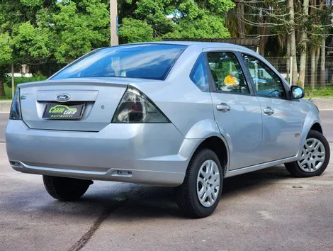 Ford Fiesta Sedan 1.0 8V Flex 4p