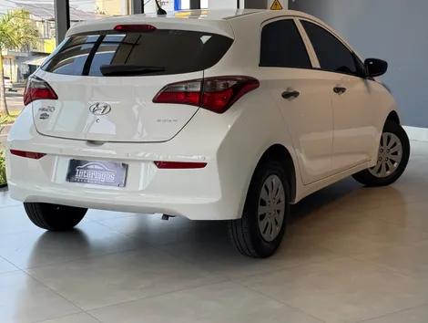 Hyundai HB20 Unique 1.0 Flex 12V Mec. - foto 6