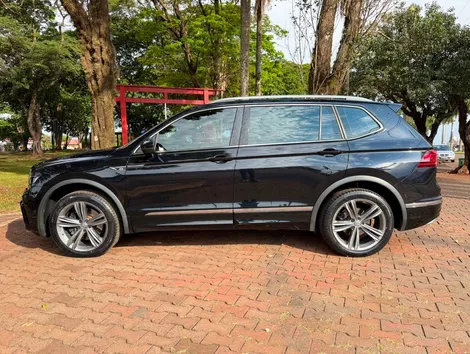 Volkswagen Tiguan Allspac R Line 350 TSI 2.0 4X4 - foto 4