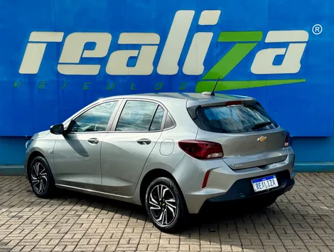 Chevrolet Onix Hatch LT 1.0 12V Flex 5P Mec - foto 3