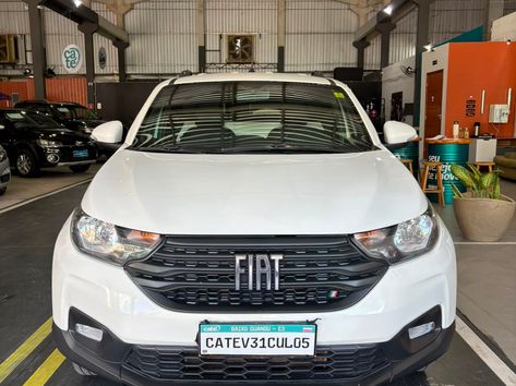 Fiat Strada Freedom 1.3 Flex 8V  CS Plus
