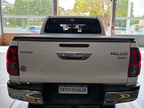 Toyota Hilux CD SRV 4x4 2.8 TDI Diesel Aut.