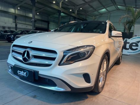 Mercedes GLA 250 Vision 2.0 TB 16V 211cv Aut.