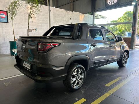 Fiat Strada Volcano 1.3 Flex 8V CD