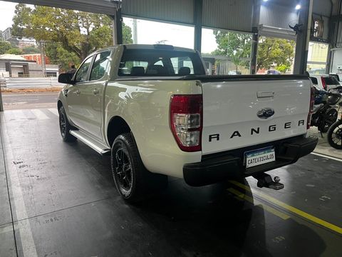 Ford Ranger XLS 2.2 4x4 CD Diesel Aut.