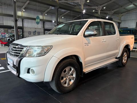 Toyota Hilux CD SRV 4x4 2.7 Flex 16V Aut.