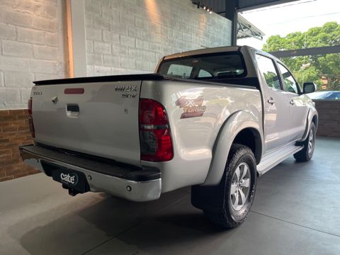 Toyota Hilux CD SRV D4-D 4x4 3.0 TDI Diesel Aut