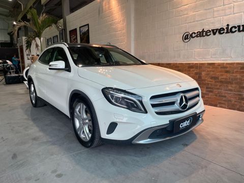 Mercedes GLA 250 Vision 2.0 TB 16V 211cv Aut.