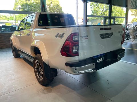 Toyota Hilux CD SRX Plus 4x4 2.8 TDI Die. Aut.