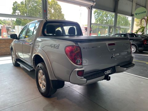 Mitsubishi L200 Triton HPE 3.2 CD TB Int.Diesel Aut